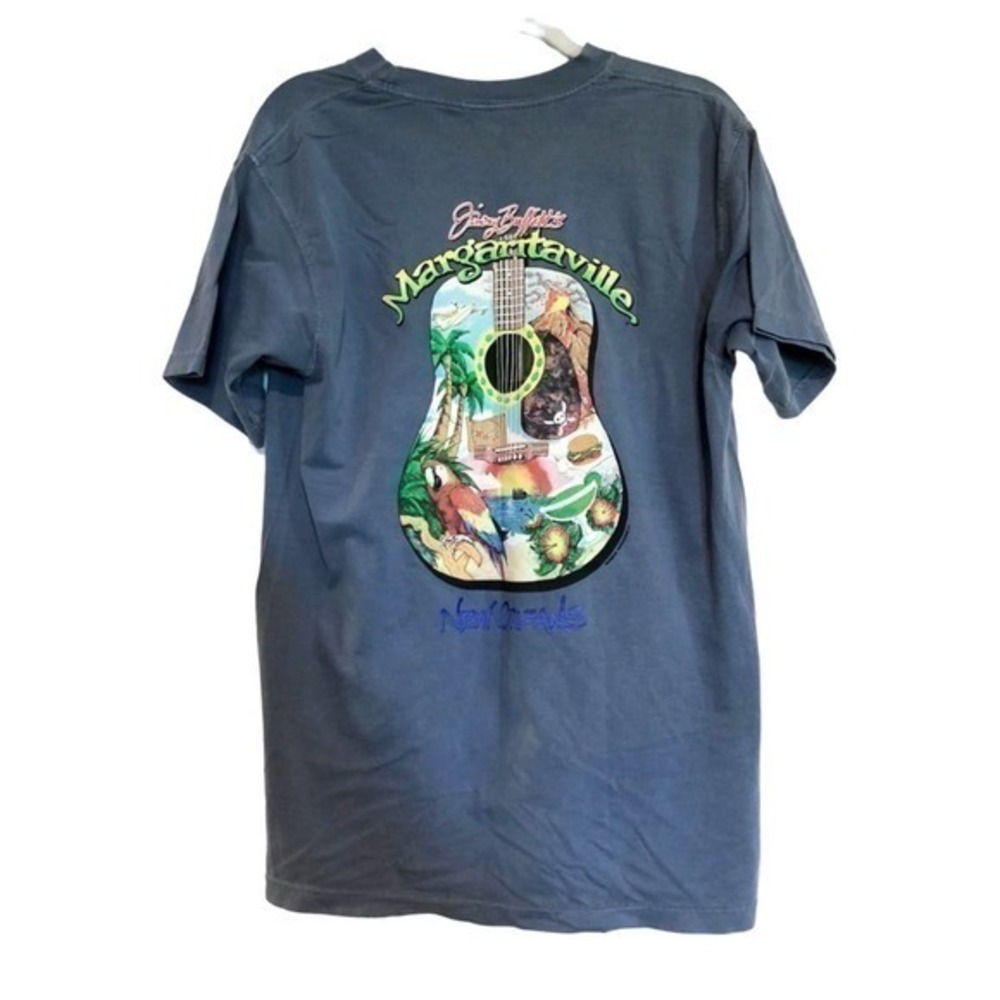 I'm surprised that Margaritaville or other sites haven't come up with a Jimmy Buffett bobblehead by now.They seem to have them for every other icon